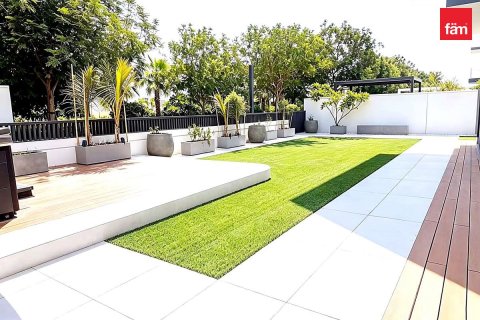 5 bedrooms Villa in Al Furjan, UAE No. 213431 4