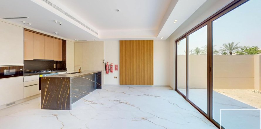 3 bedrooms Townhouse in Jumeirah Golf Estates, UAE No. 211110