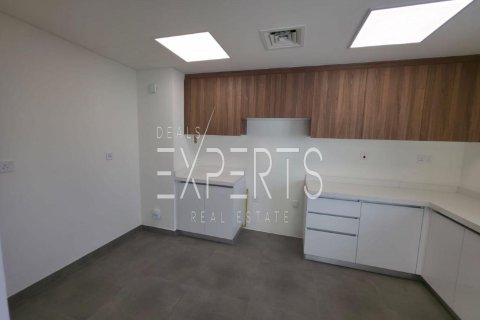 Villa de 4 dormitorios en Al Shamkha, UAE No. 224188 8