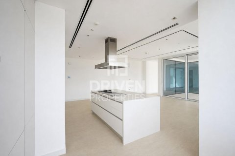 Apartment de 3 dormitorios en Seventh Heaven, UAE No. 221422 6