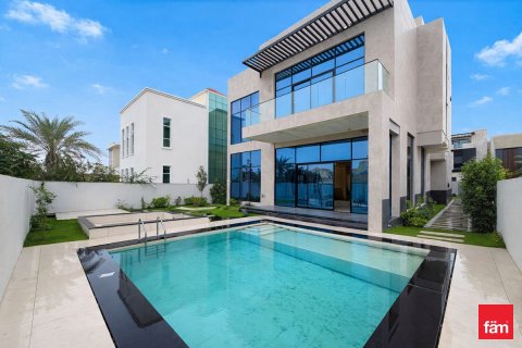 6 bedrooms Villa in Jumeirah Park, UAE No. 150742