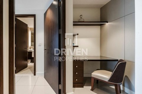 Apartment de 2 dormitorios en The Address Residence Fountain Views, UAE No. 202799 9