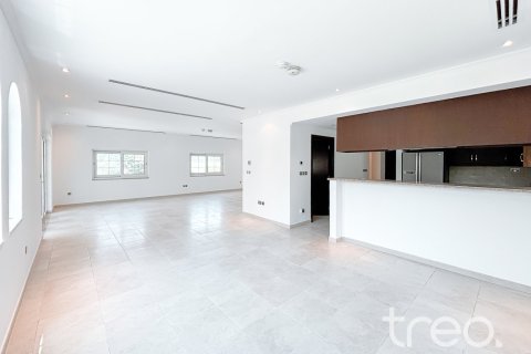 Villa de 3 chambres à Legacy, UAE No. 222765 8