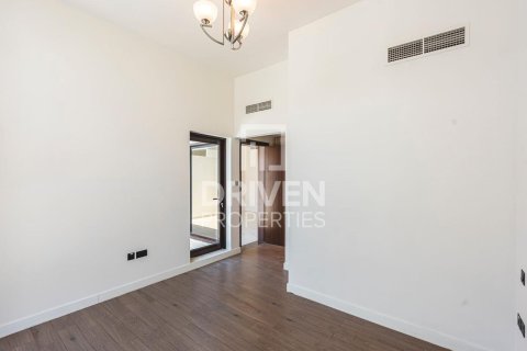 Townhouse de 4 dormitorios en District 11, UAE No. 214422 11