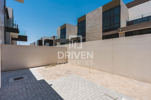 Townhouse de 4 dormitorios en District 11, UAE No. 214422 20