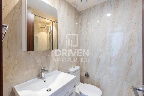 Townhouse de 4 dormitorios en District 11, UAE No. 214422 18