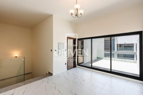 Townhouse de 4 dormitorios en District 11, UAE No. 214422 6