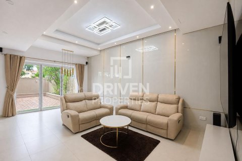 Villa de 2 dormitorios en Casa Viva, UAE No. 223334
