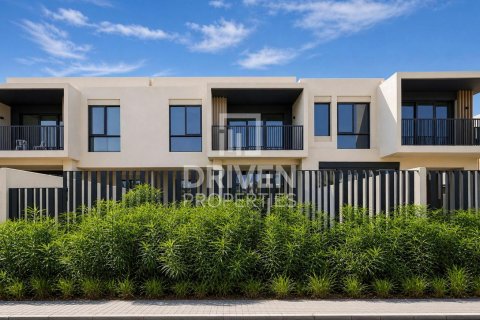 Townhouse de 3 dormitorios en Jebel Ali, UAE No. 223231