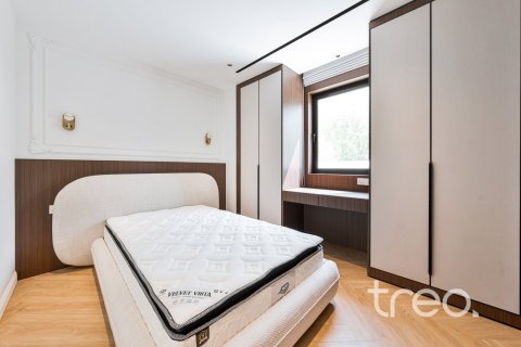 4 bedrooms Villa in Saheel, UAE No. 220752 3
