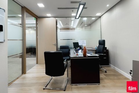 97.9m² Office in Sheikh Zayed Road, UAE No. 203062 15