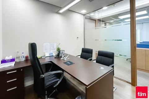 97.9m² Office in Sheikh Zayed Road, UAE No. 203062 11