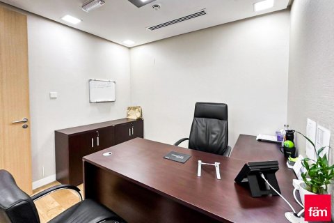 97.9m² Office in Sheikh Zayed Road, UAE No. 203062 8