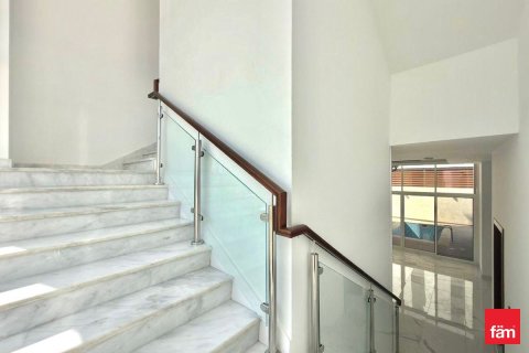 5 bedrooms Villa in Dubai, UAE No. 213495 13