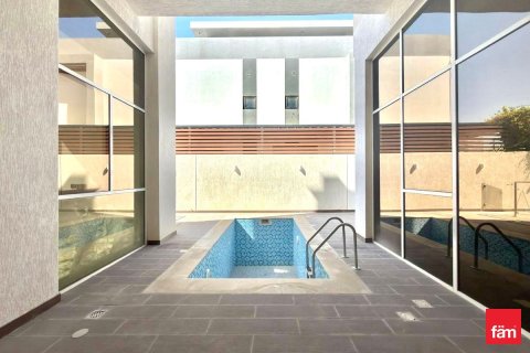 5 bedrooms Villa in Dubai, UAE No. 213495 8