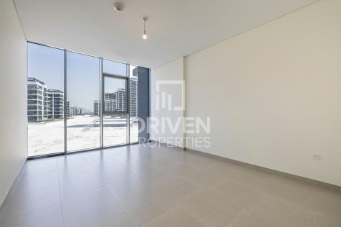 Duplex de 3 chambres à District One, UAE No. 211648 11