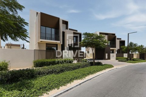 5 bedrooms Villa in Dubai Hills Estate, UAE No. 212588