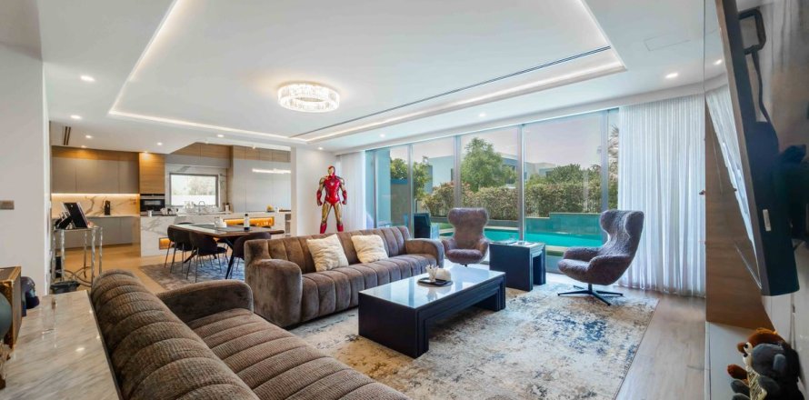5 bedrooms Villa in Dubai Hills Estate, UAE No. 200352