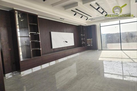 Villa de 4 chambres à Ajman, UAE No. 34157 3