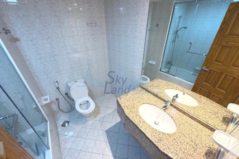 Villa de 4 dormitorios en Jumeirah, UAE No. 125558 11