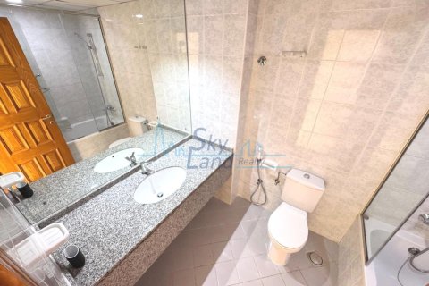 Villa de 4 dormitorios en Jumeirah, UAE No. 125558 10