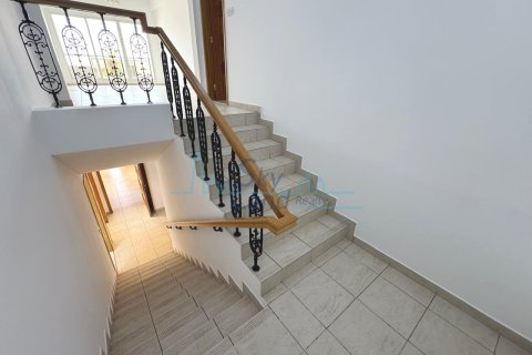Villa de 4 dormitorios en Jumeirah, UAE No. 125558 12
