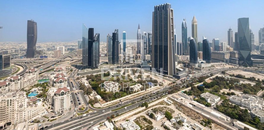 Apartment de 2 dormitorios en Zabeel, UAE No. 202873