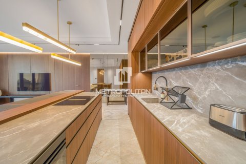 2 bedrooms Apartment in Palm Jumeirah, UAE No. 77828 11
