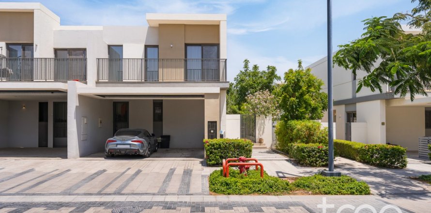 Villa de 4 chambres à Elan, UAE No. 222776