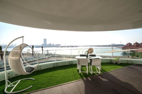Studio Apartment in Palm Jumeirah, UAE No. 154105 13