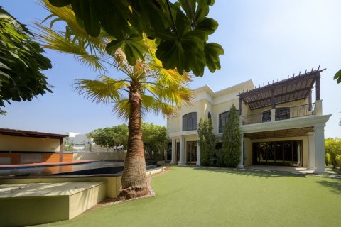 Villa de 6 chambres à Emirates Hills, UAE No. 197851