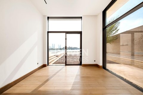 Вилла с 5 спальнями в Jumeirah Bay Island, ОАЭ №220990 8
