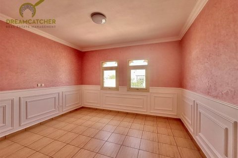 5 bedrooms Villa in Al Hamra Village, UAE No. 75675 17