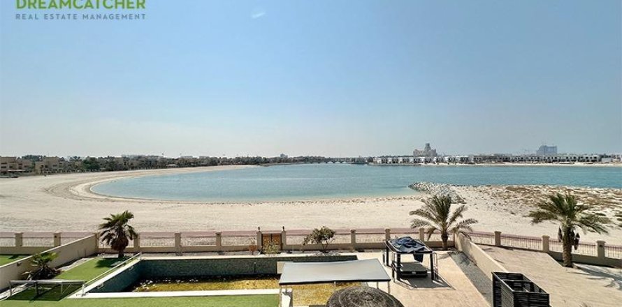 5 bedrooms Villa in Al Hamra Village, UAE No. 75675