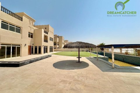 5 bedrooms Villa in Al Hamra Village, UAE No. 75675 7