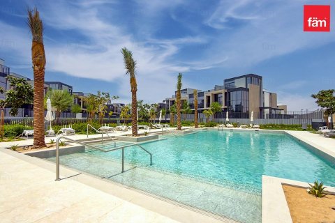 3 bedrooms Townhouse in Dubai, UAE No. 213301 10