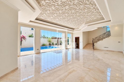 Villa de 5 chambres à Al Barsha South, UAE No. 221394