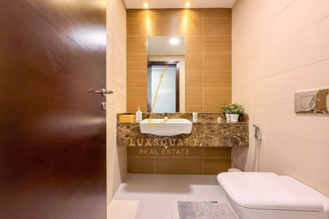 1 bedroom Apartment in Sparkle Towers, UAE No. 224329 15