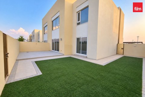 Appartement de 3 chambres à Dubai, UAE No. 221945