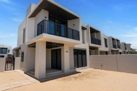 Villa de 5 dormitorios en Jebel Ali, UAE No. 167275 3
