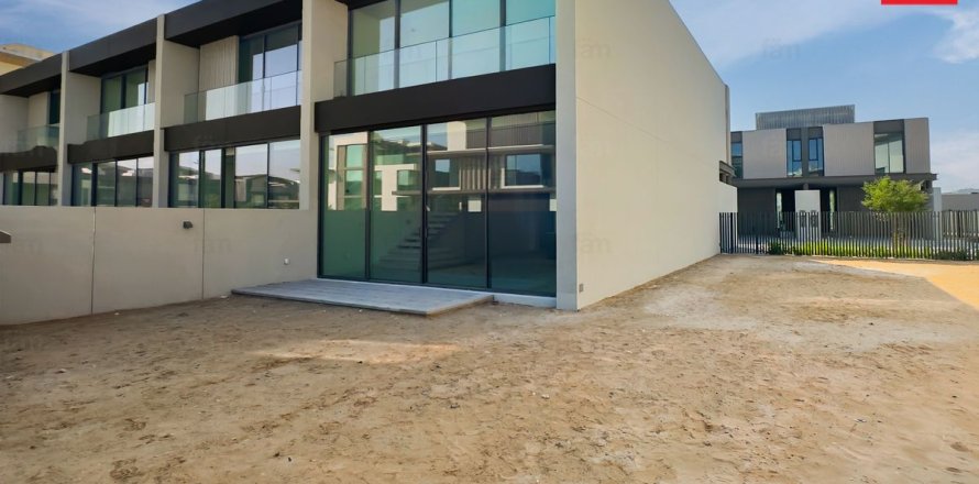 Townhouse de 3 dormitorios en Dubai, UAE No. 223862