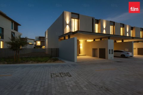 Townhouse de 3 dormitorios en Dubai, UAE No. 223862 3