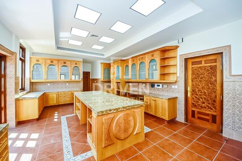 6 غرفة نوم فيلا في Jumeirah 3, الإمارات العربية المتحدة رقم 214972 9