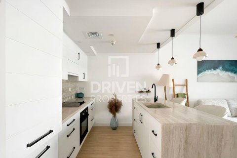 Studio Apartment in Burj Views, UAE No. 221062 6