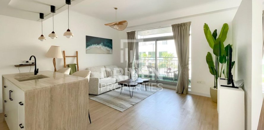 Studio Apartment in Burj Views, UAE No. 221062