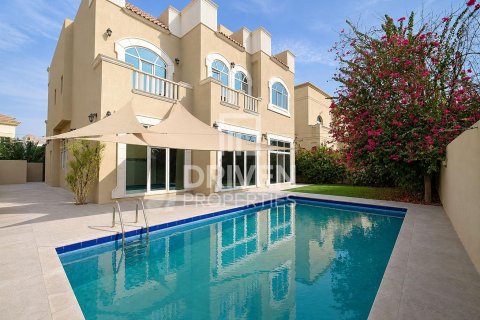 Villa de 5 dormitorios en The Villa, UAE No. 223342