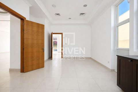 Villa de 5 dormitorios en The Villa, UAE No. 223342 13