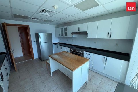 2 bedrooms Apartment in Dubai, UAE No. 213460 8