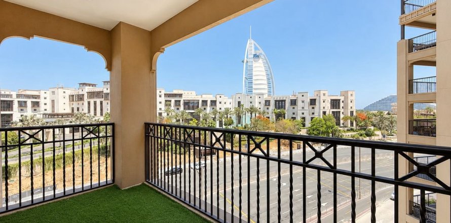 4 غرف نوم شقة في ام سقيم, الإمارات العربية المتحدة رقم 163698