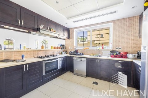 Villa de 3 dormitorios en Legacy, UAE No. 13113 7